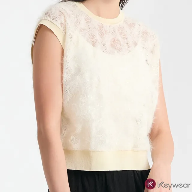 【KeyWear 奇威名品】柔杏蕾絲透紋無袖針織上衣