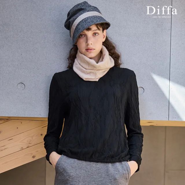 【Diffa】立領立體織紋下襬鬆緊針織衫-女