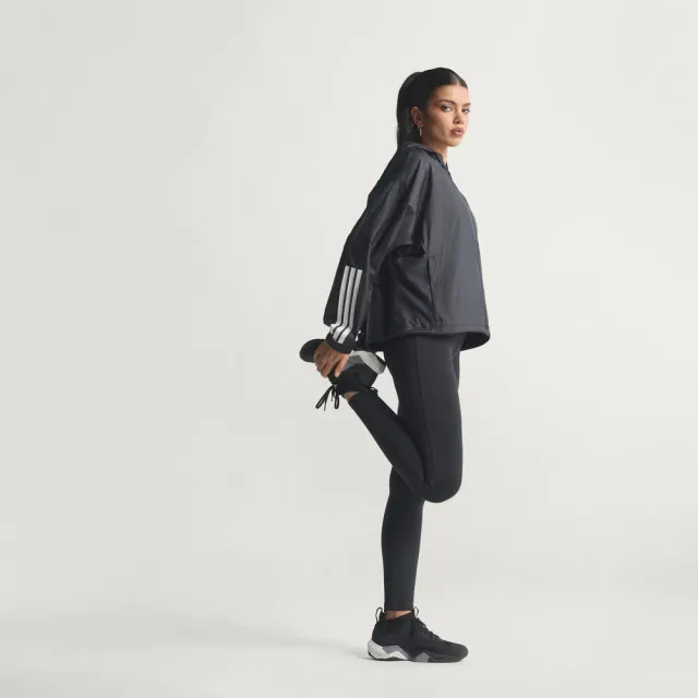 【adidas 愛迪達】Hyg Windy 女 風衣 運動外套 輕量 連帽 防撕裂 防潑水 黑(JX1872)