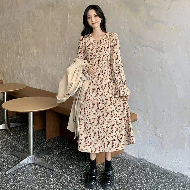 【AKARA】中大尺碼 女裝 法式復古V領典雅長袖長裙洋裝 #dress #akara #style