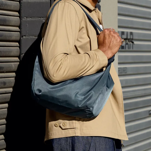 【Bellroy】Laneway Crescent Bag 7L 半月單肩包