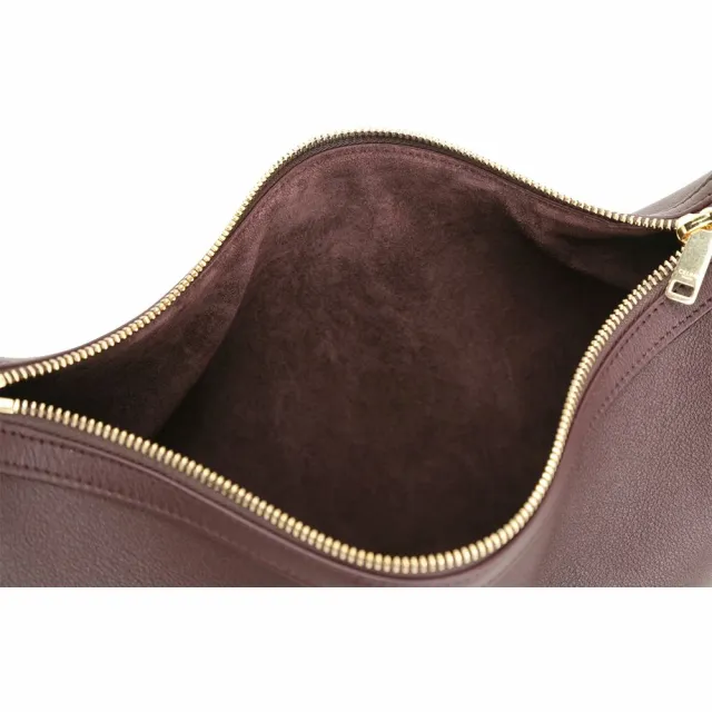 【CELINE】賽琳 Heloise 凱旋門浮雕粒面小牛皮手提 肩背半月包(酒紅色 流浪包 半月包)
