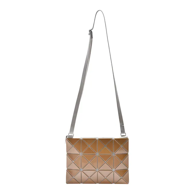 【ISSEY MIYAKE 三宅一生】BAOBAO LUCENT FLAP 3X4金屬光澤拉鍊斜背包(赭黃色)
