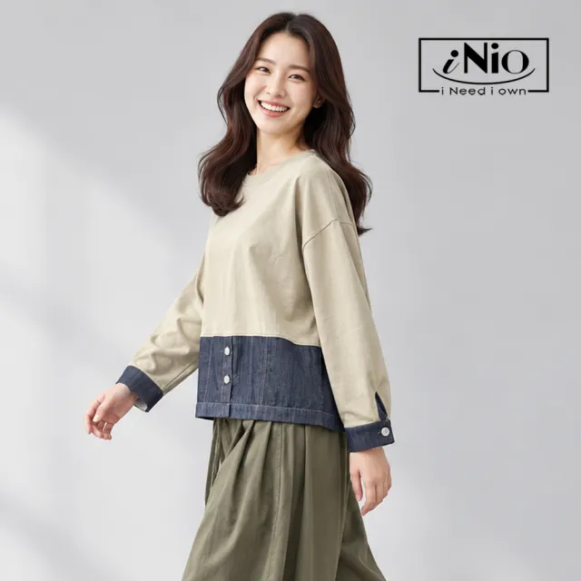 【iNio 衣著美學】丹寧拼接落肩長袖上衣 女圓領棉T 撞色牛仔下襬大鈕釦裝飾襯衫式袖口上衣  CHW1518