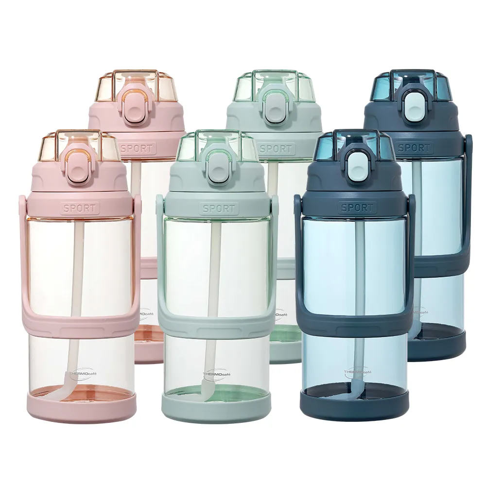 【THERMOcafe 凱菲】買1送1_可提式彈跳吸管隨手瓶1800ml(TCTA-1800)