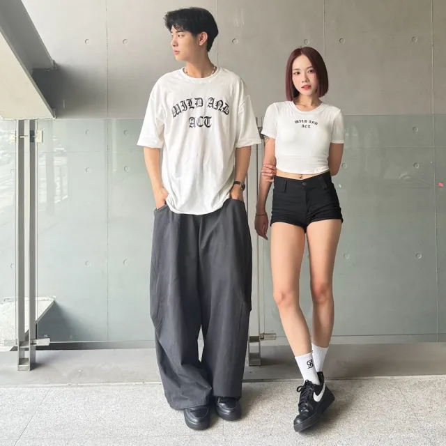 【AMERO】男女同款 短袖圓領Ｔ恤 美式哥德印花
