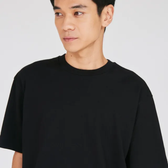 【Hanes】官方直營 男女款-KURO 圓領短袖TEE-黑色 (HM1-D202-090)
