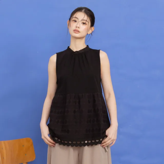 【MOSS CLUB】蕾絲剪接內搭背心上衣 黑 白(魅力商品)