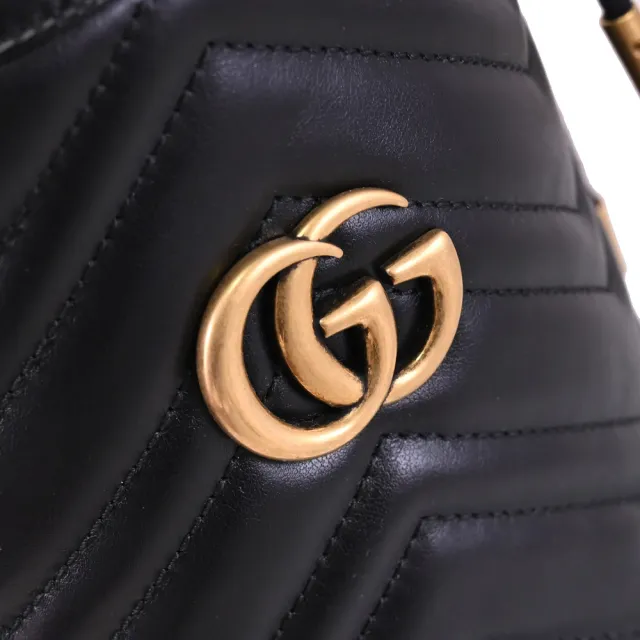 【GUCCI 古馳】GG Marmont 經典束口斜背迷你水桶包(黑)