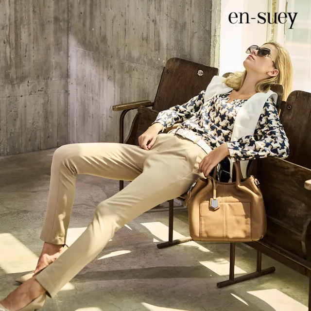 【en-suey 銀穗】褲口開衩合身長褲-女