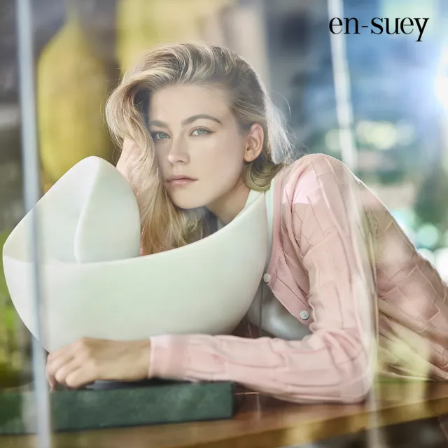 【en-suey 銀穗】立體組織紋前排釦線衫-女