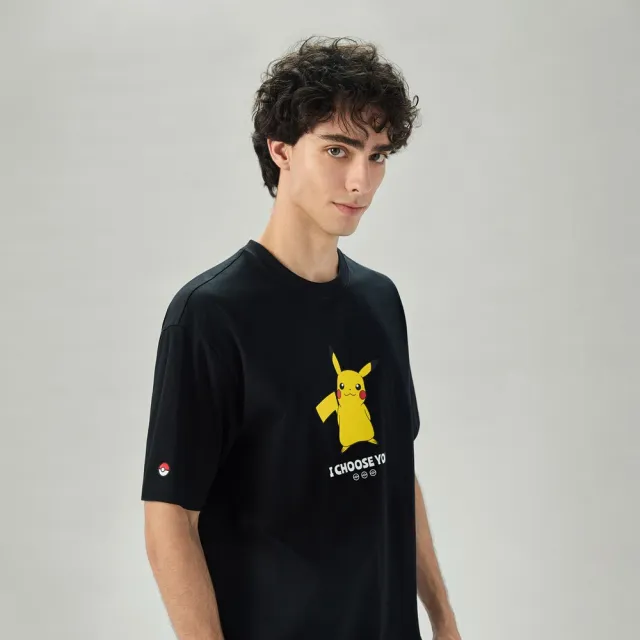 【GIORDANO 佐丹奴】男裝寶可夢印花短袖T恤 Pokemon系列(09 標誌黑)