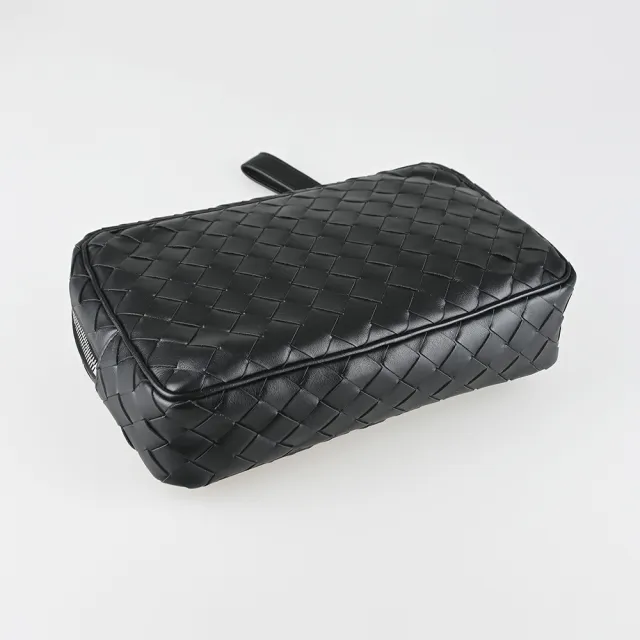 【BOTTEGA VENETA 寶緹嘉】BOTTEGA VENETA精品小牛皮編織拉鍊腕帶手拿包(黑)