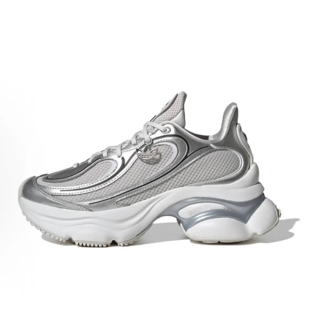 豆銀　大小9個 adidas 愛迪達】adidas originals Ozvenuz W 銀白復古老爹鞋韓系厚底鞋