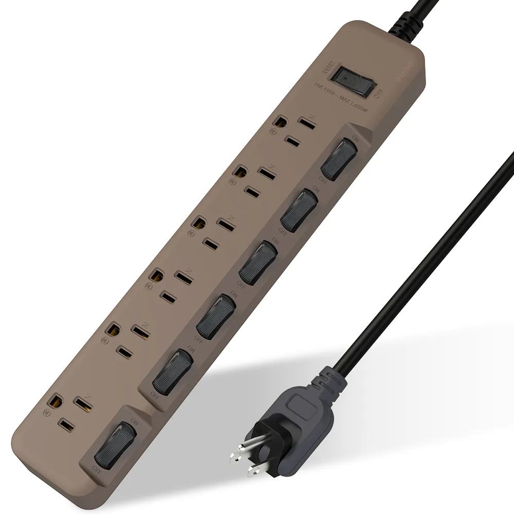 【iPlus+ 保護傘】7切6座3P延長線1.8M-黑傘消光拿鐵系列(KU-3766-6-LT.台灣製.旋轉扁插.斜面開關)