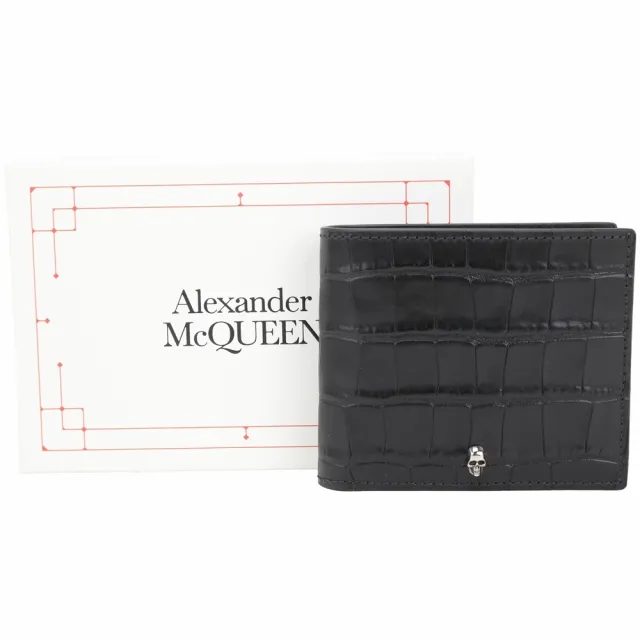 【Alexander McQueen】骷髏頭銀飾鱷魚紋壓花4卡對折短夾(黑色 皮夾 錢包)