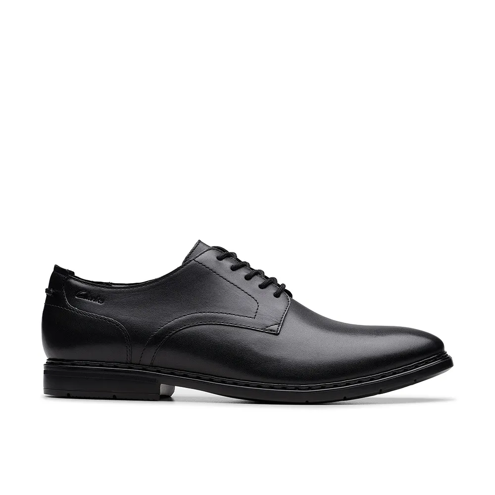 【Clarks】男鞋 Banbury Derby 寬楦德比鞋款 皮鞋 正裝鞋(CLM83659D)