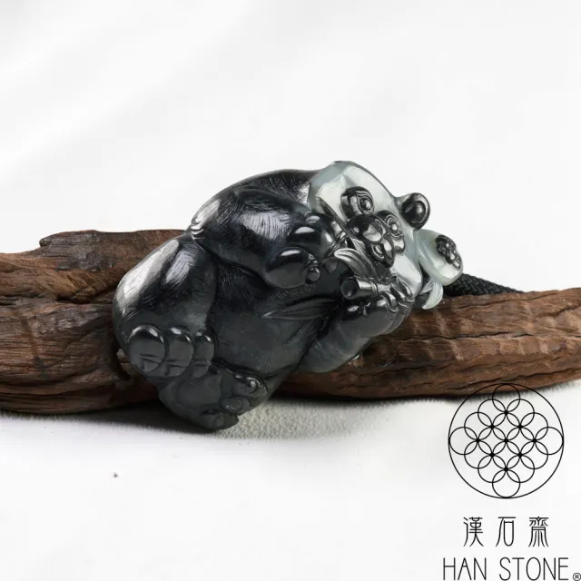 【漢石齋】天然和田玉 墨白雙寶擺件手把件 青花墨玉(73*49*41mm)