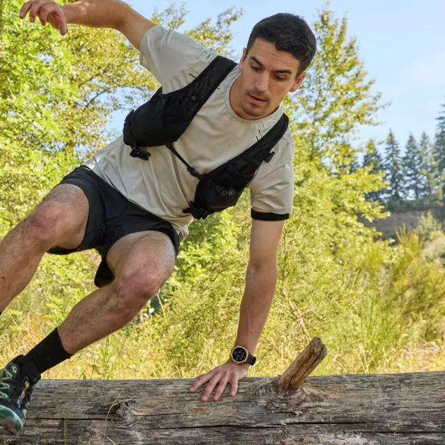 【Amazfit 華米】T-Rex 3 PRO五級鈦合金智慧手錶-鎏金黑(雙色LED手電筒/藍寶石鏡面/身體電量/3000 nits亮度