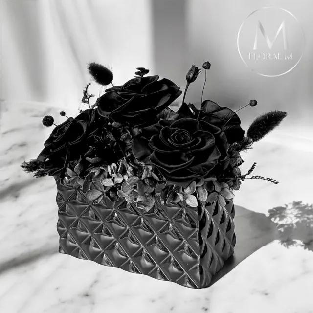 【Floral M】Dark Rose暮光之城黑玫瑰永生花禮贈香氛油(乾燥花/永生花/情人節花禮/生日禮物/開幕花禮)