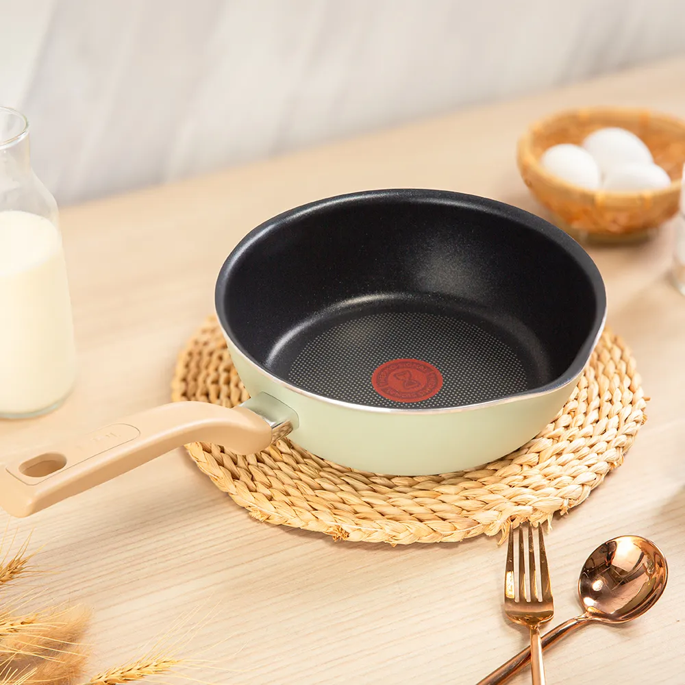 【Tefal 特福】momo獨家 雪松綠22CM不沾鍋深平底鍋