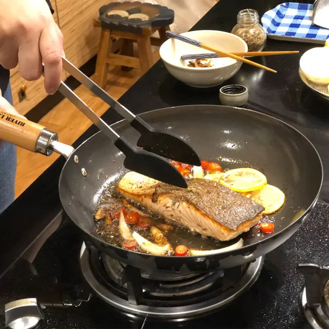 【PREMIUM 極】不易生鏽窒化鐵平底鍋28cm(日本製極鐵鍋無塗層)