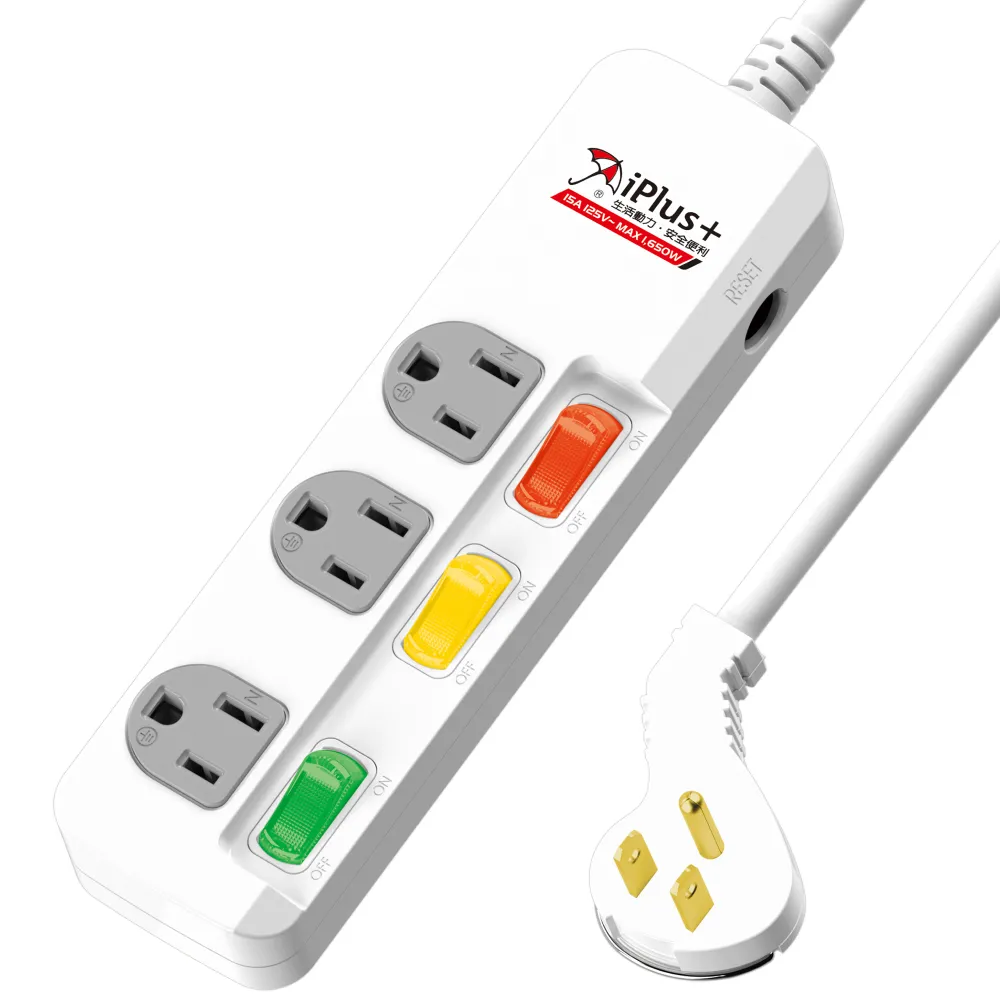 【iPlus+ 保護傘】3切3座防火抗雷擊扁插延長線1.8m(PU-3335.台灣製.扁平插頭)