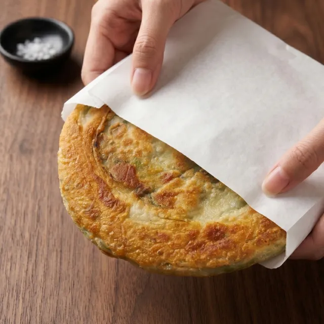 【日日鮮】經典手工黃金厚片青蔥餅*1包組 (5片/750g±10%) 外酥內軟 厚實飽滿 蔥香四溢 Q彈有勁