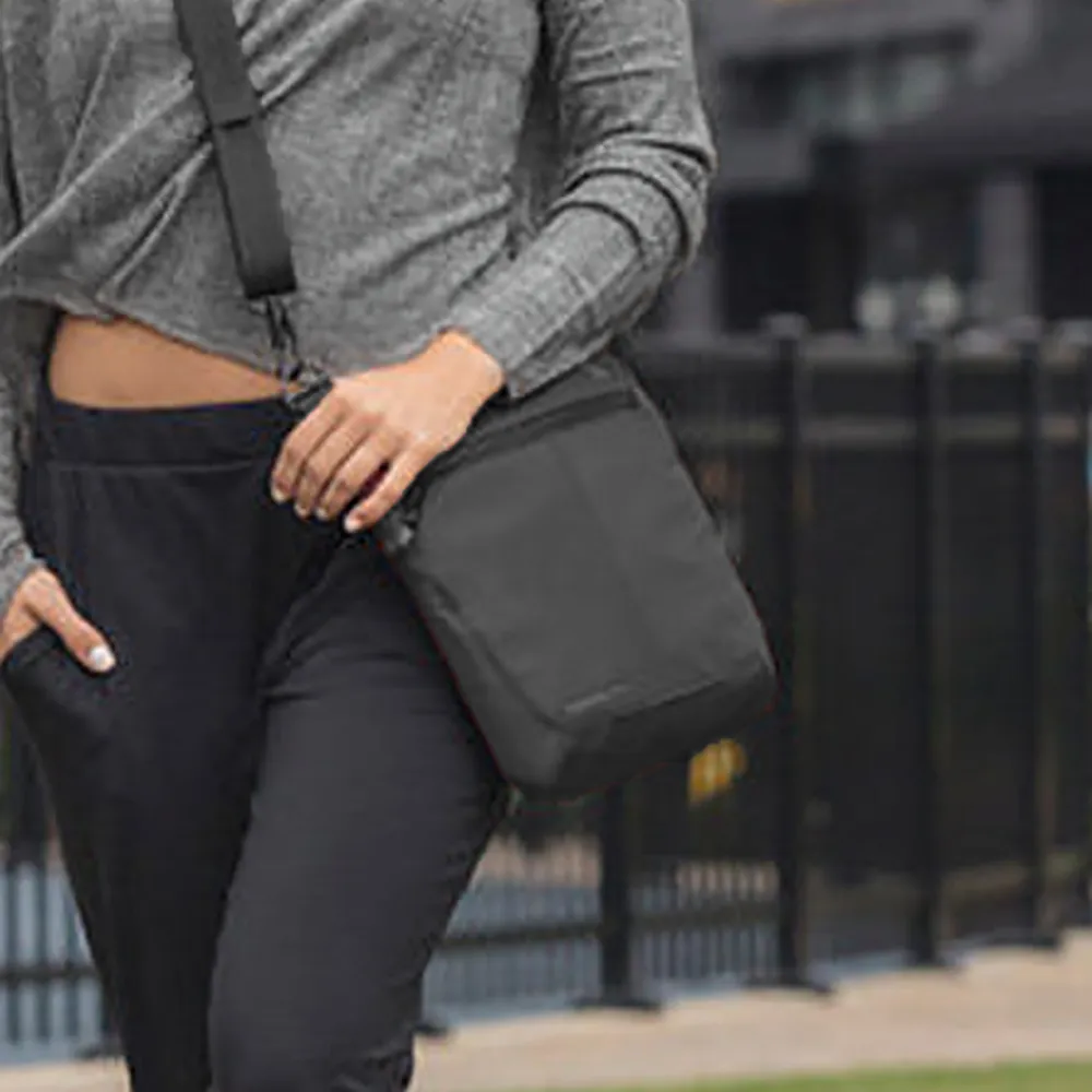 【Travelon】美國 RFID方型防盜斜背包 黑 / 側背包 斜背包 防搶包 防盜包 男包 RFID
