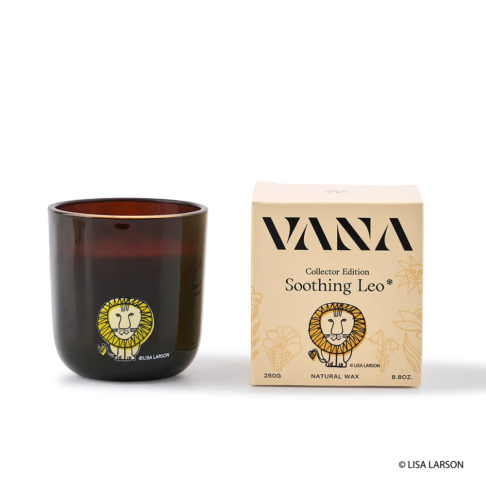 【VANA】Lisa Larson 聯名系列 Soothing Leo蠟燭250g｜清爽檸檬調｜天然植物蠟｜