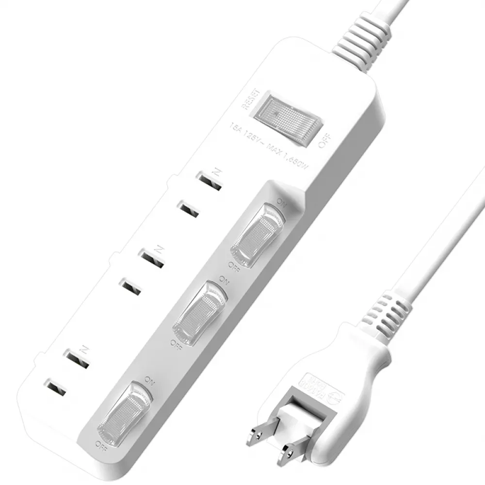 【iPlus+ 保護傘】4切3座防火抗雷擊180度插頭延長線1.8M-簡約純白系列(PU-2436-N.台灣製.斜面開關)