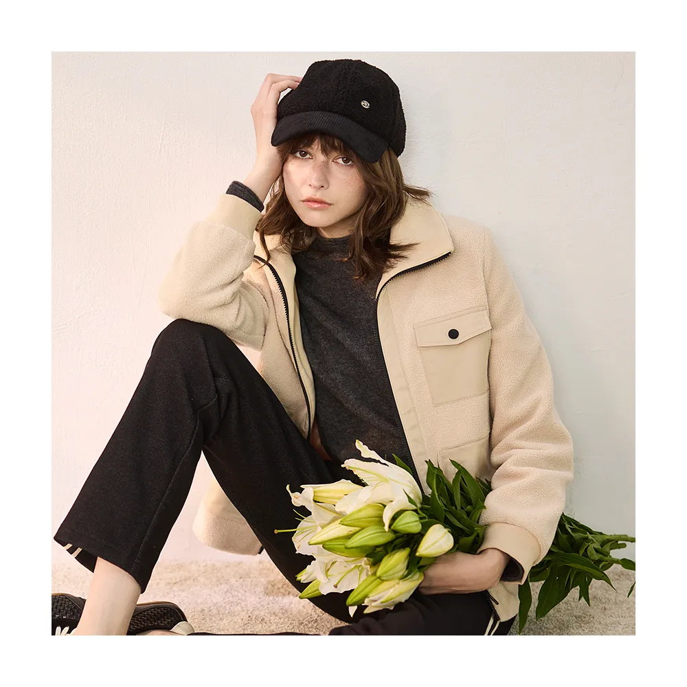 【Diffa】立領貼袋異素材拼接搖粒絨外套-女