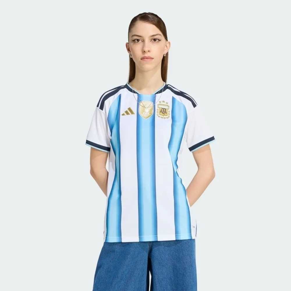 【adidas 愛迪達】2026世足afa H Jsy W D 女 藍白 世界盃 阿根廷 主場復刻版 短袖球衣(KA8125)