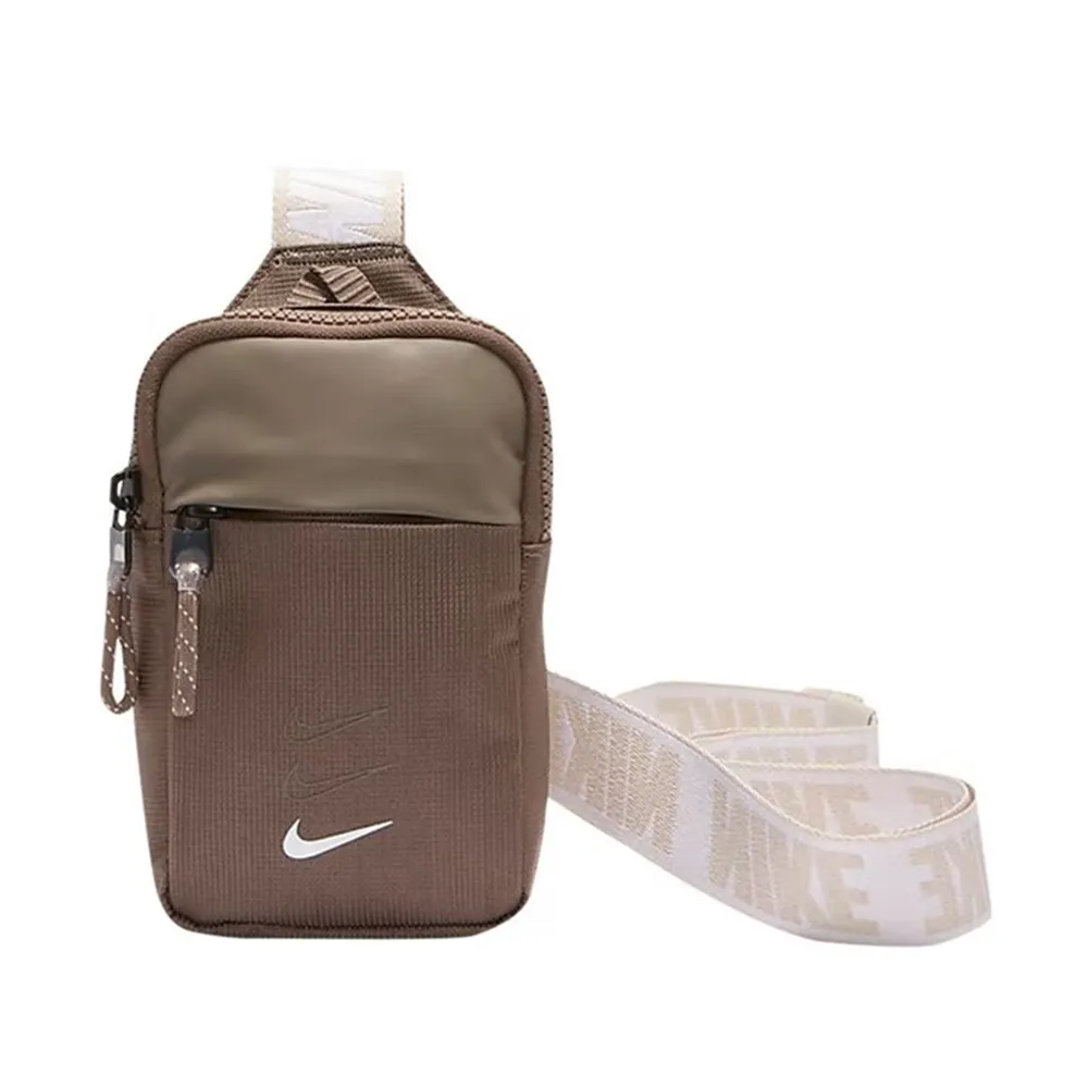 【NIKE 耐吉】Nike Essentials Hip Pack NSW 棕米 小包 斜背包 側背包(BA5904-040)