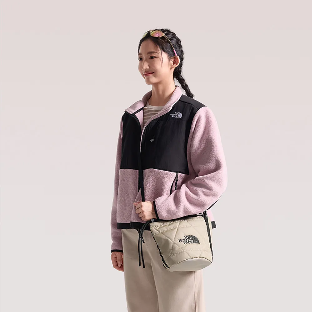 【The North Face】北面男女款棕色CORDURA耐磨抽繩束口斜背包|8K8DN7J