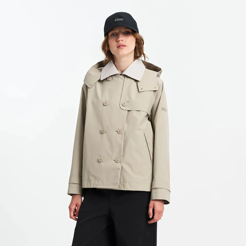 【AIGLE】女 GORE-TEX 防水短版風衣|AG-5A202A186 杏色 (女外套 防水透氣外套 防風外套 Goretex 風衣)