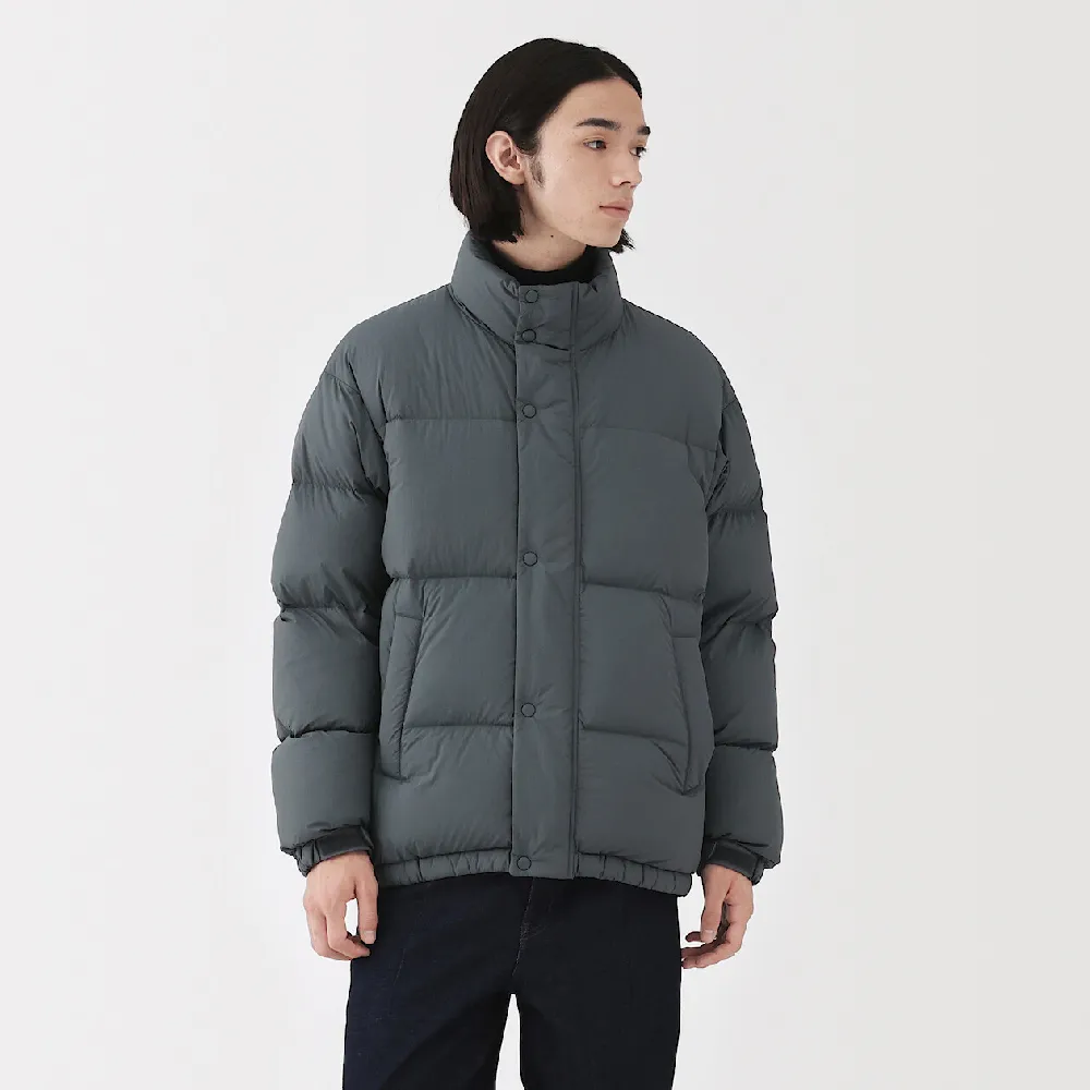 【MUJI 無印良品】男輕量羽絨可攜式外套(黑色/煙燻藍)