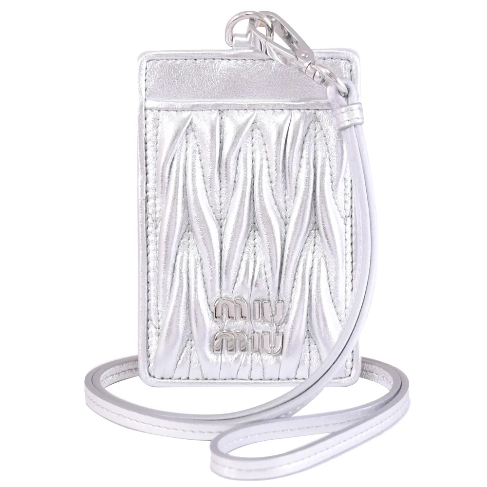 【MIU MIU】Matelasse 經典LOGO抓皺納帕羊皮頸掛卡片證件夾(銀)