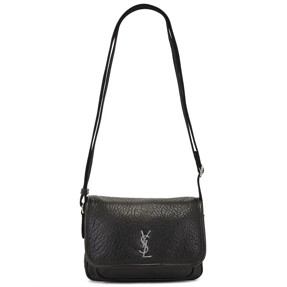 【YSL】專櫃經典款 NIKI系列銀色金屬LOGO粒面小羊皮翻蓋肩 斜背包/郵差包(小款 包包沒有很大 請注意尺寸)