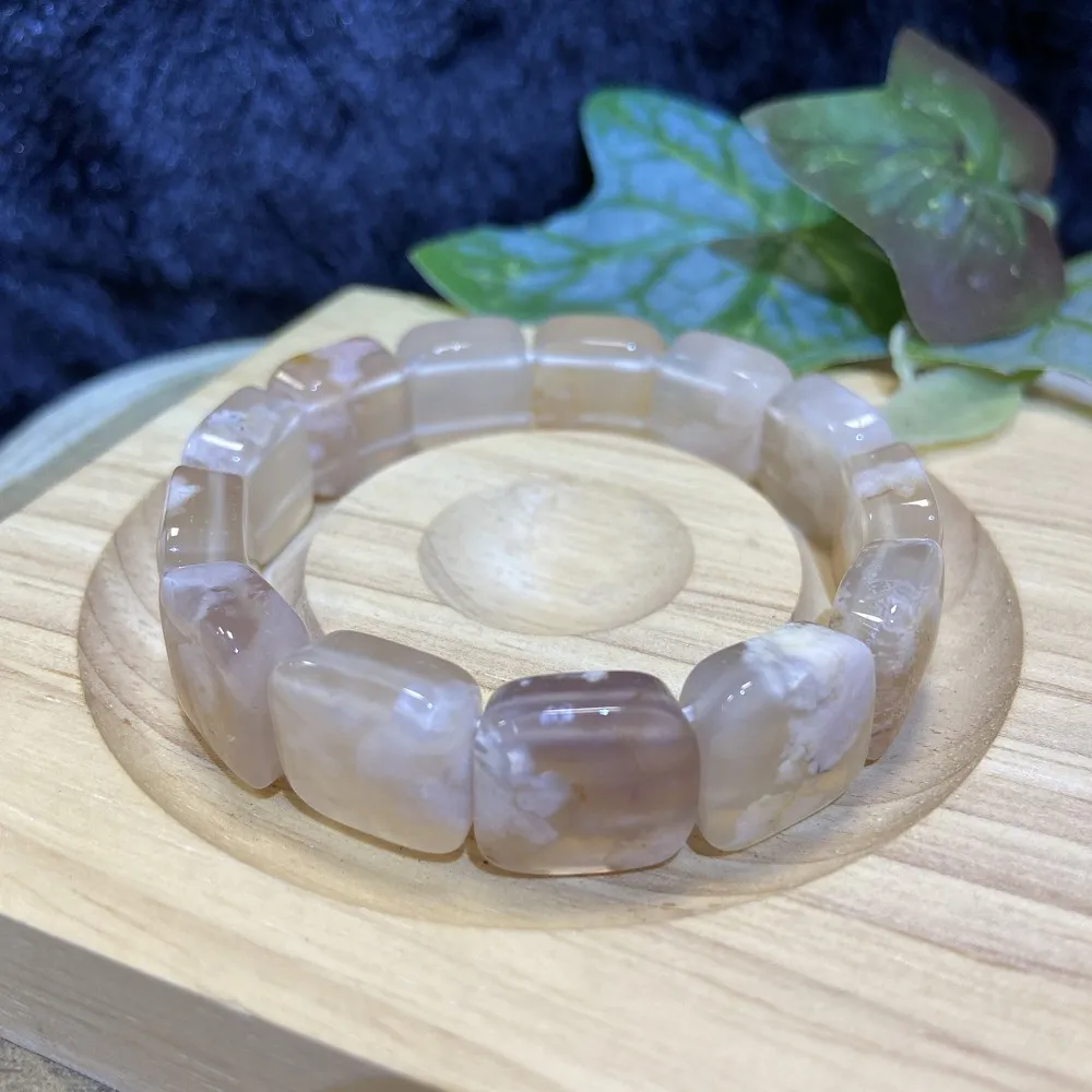 【Cozy 世界水晶原礦與茶】造型瑪瑙手排寬5.8cm 29-7(有助養顏增加氣色功效)