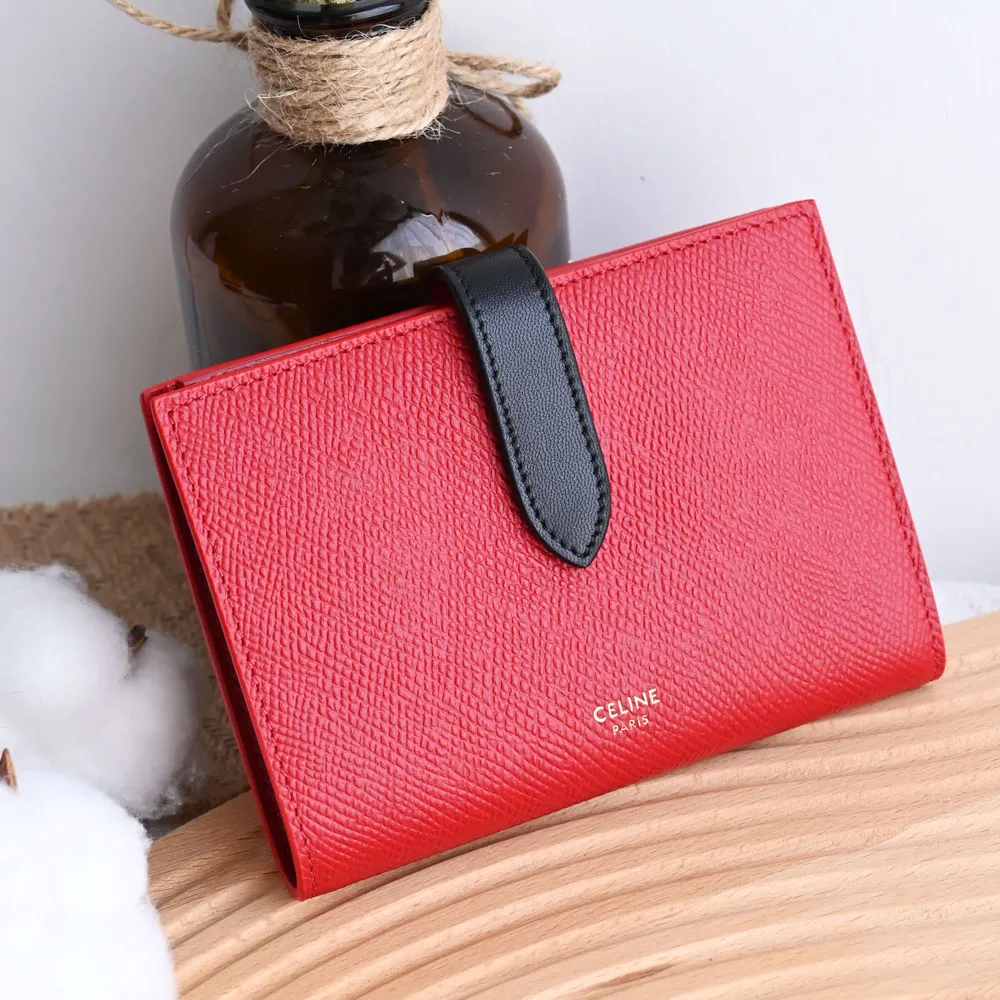 【CELINE】經典品牌燙金防刮皮革扣式寬版零錢中夾(紅黑)