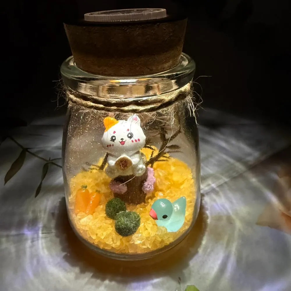 【A-ONE 匯旺】發財貓 綠意玻璃瓶 含2顆綠藻 白光LED 150ml布丁杯 DIY綠藻球微景觀生態盆栽