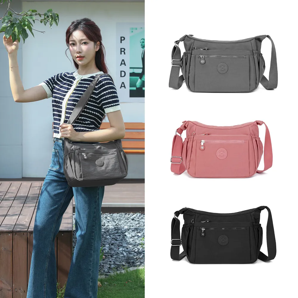 【iBrand】雙11 輕盈防潑水多口袋斜背包側背包(防水包 多色任選)