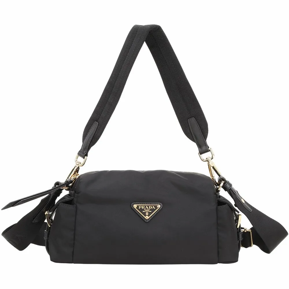【PRADA 普拉達】Explore Re-Nylon 小款 男女共用 金三角牌雙袋再生尼龍手提 肩斜背包(黑色 圓筒包 兩用)