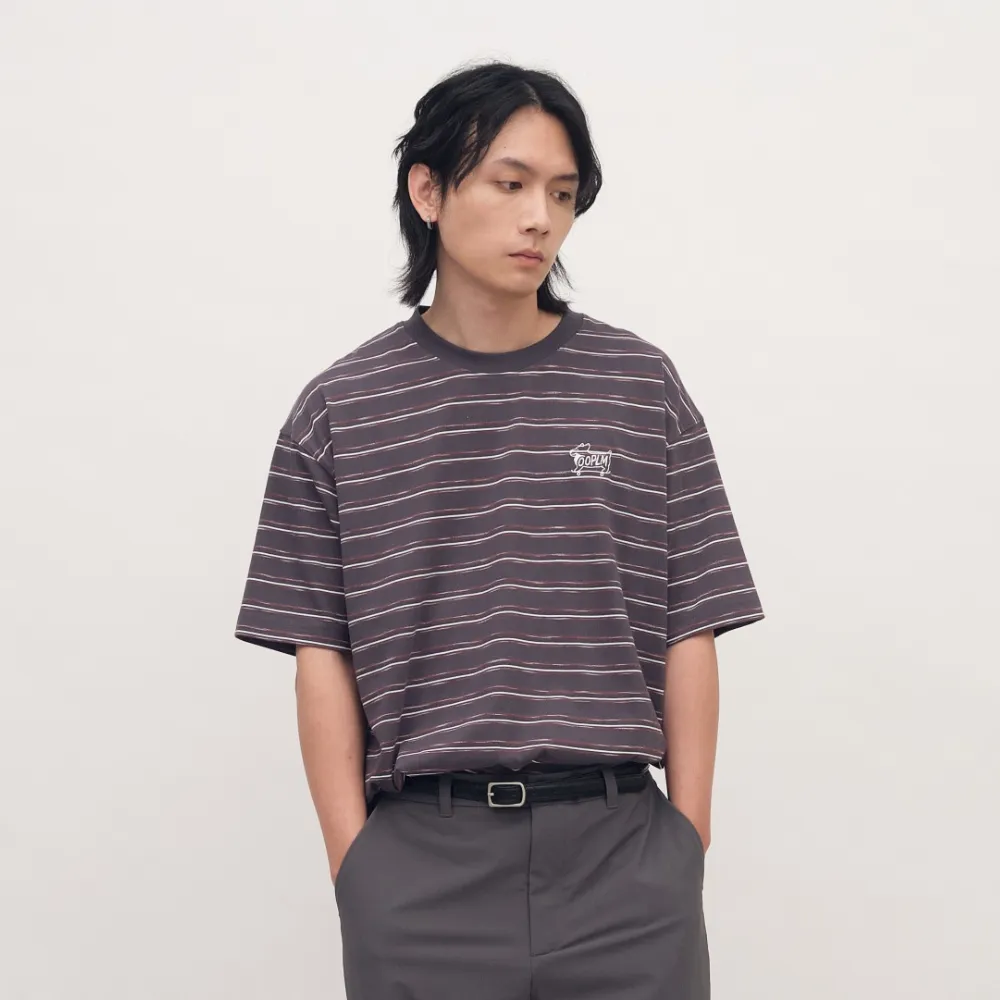 【plain-me】短袖 短TEE 柯基 狗狗 條紋 休閒上衣 柯基狗狗滑板條紋短_OPM0133-261