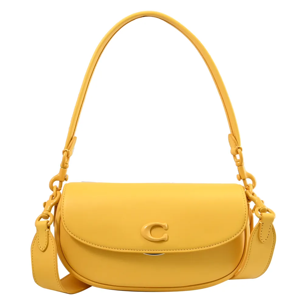 【COACH】專櫃款 EMMY 23 金屬C字LOGO肩斜晚宴包馬鞍包兩用包(黃)