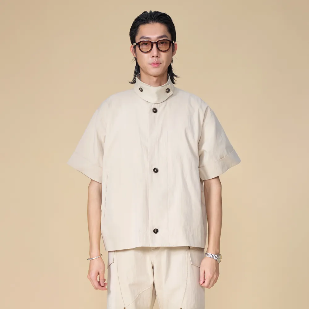 【ARVOpm】男女同款 短版淺卡其短袖風衣造型外套00122505103(限時6折)