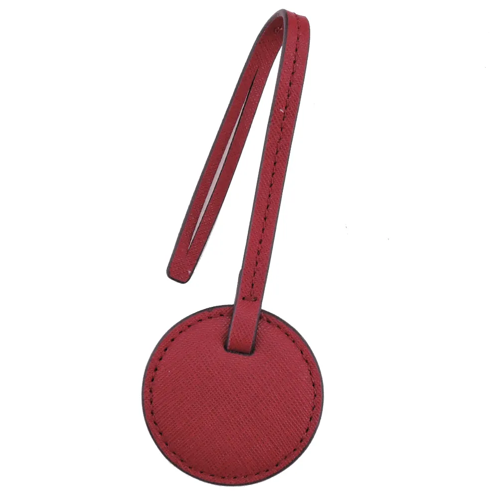 【MICHAEL KORS】LOGO刻字圓型防刮皮革吊飾(椒紅)