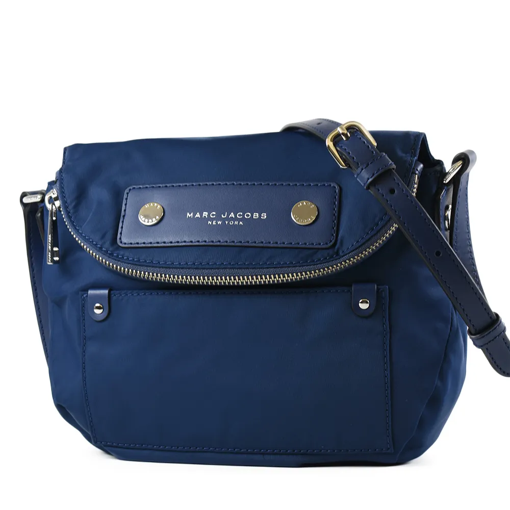 【MARC JACOBS】高密度尼龍磁吸釦翻蓋馬鞍包-藍色