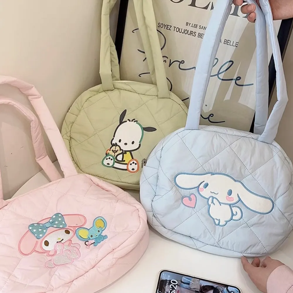 【SANRIO 三麗鷗】雙11 酷洛米美樂蒂大耳狗夾棉單肩包(帕恰狗/凱蒂貓/Hello Kitty)